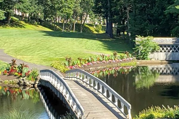 Pleasant Valley golf bridge close up